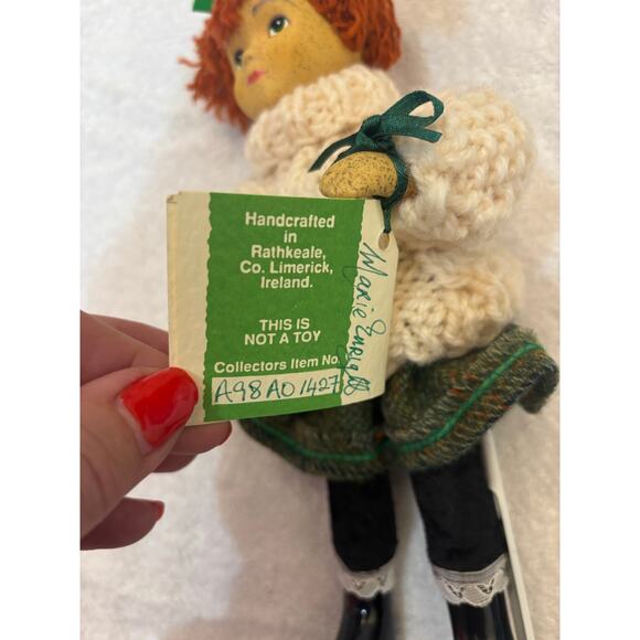 The Irish Little People Hand Crafted Doll "Aoife Mischievous Fairy" Collector's - Picture 5 of 8